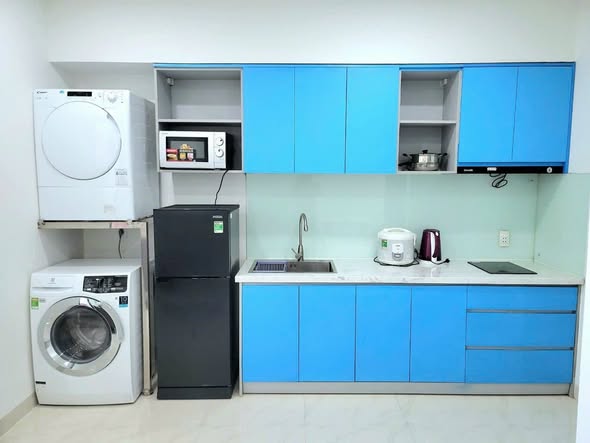 Vương Thừa Vũ Street, Sơn Trà, Da Nang (near Phạm Văn Đồng Beach)