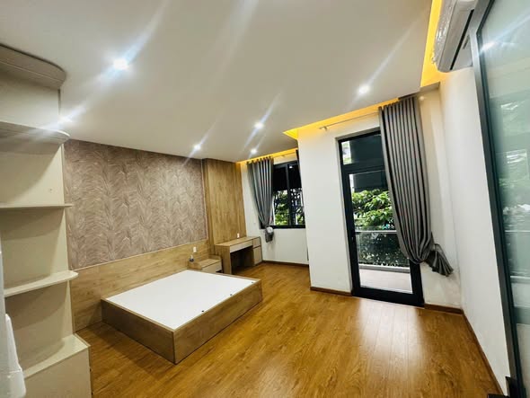 Phạm Phú Tiết, Khuê Trung, Da Nang (sát Nguyễn Hữu Thọ with Phan Đăng Lưu)