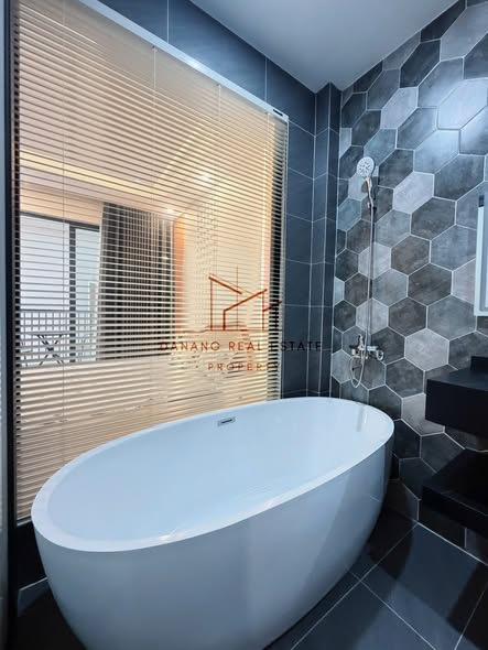 Phan Huy On, Hoa Cuong