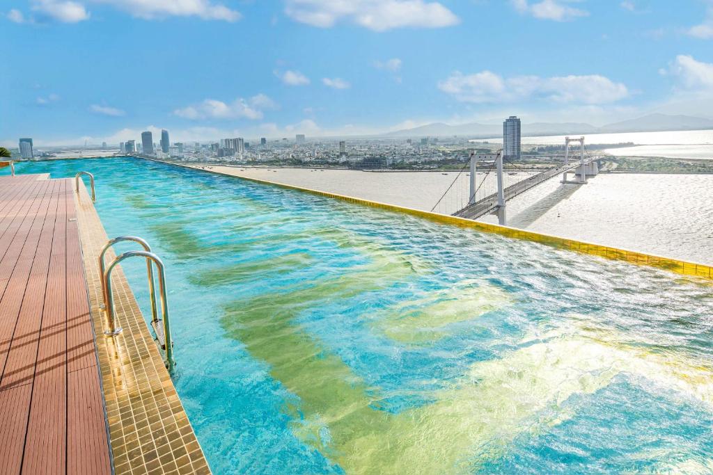 01 Lê Văn Duyệt street, Sơn Trà District, Da Nang city