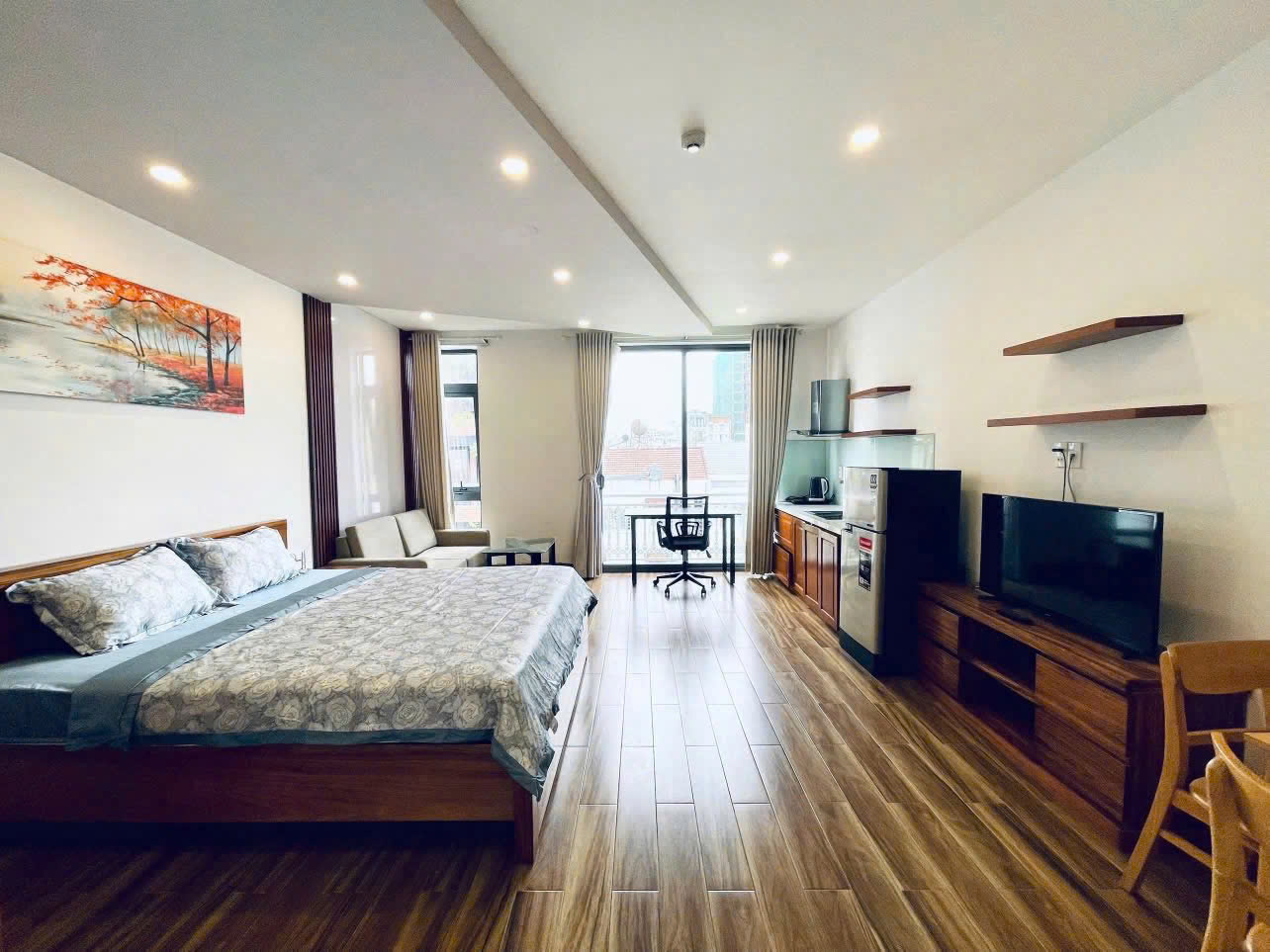 An Thượng 4 street, My An District, Da Nang city