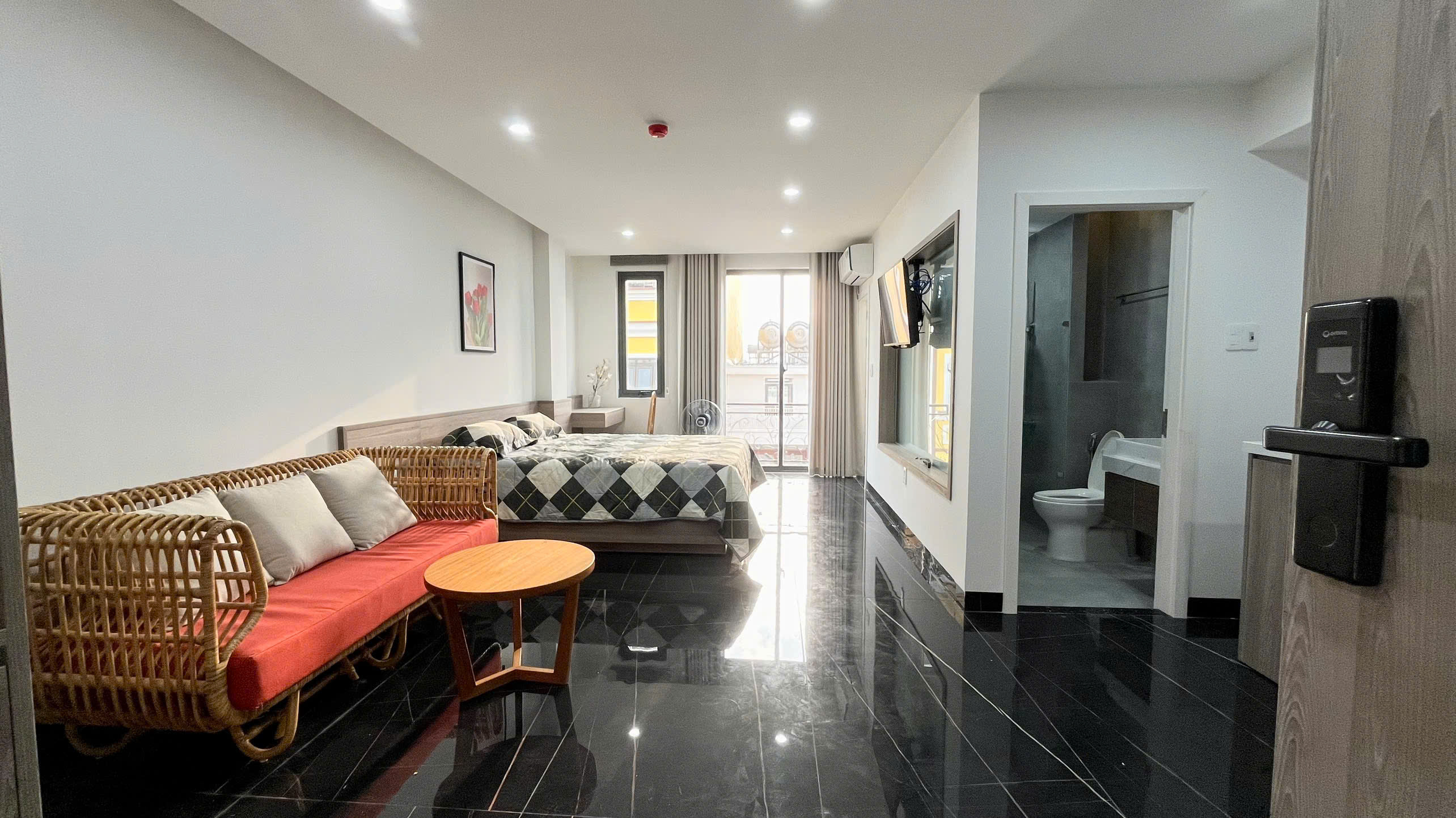 An Thượng 3 street, My An area, Da Nang city